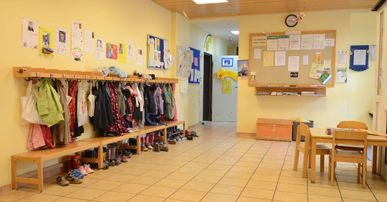Kindergarten, Garderobe und Foyer